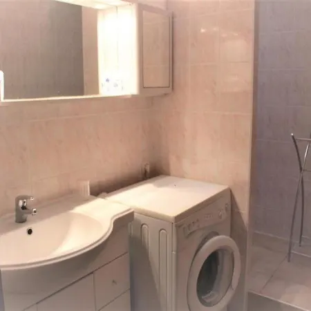 House Maison T3, Situee Au Coeur Du Quartier De L'aiguillon